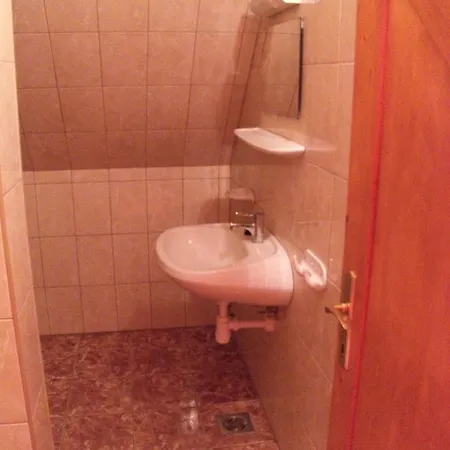 Oda ve Kahvaltı Duna Szallo Dunafoldvar